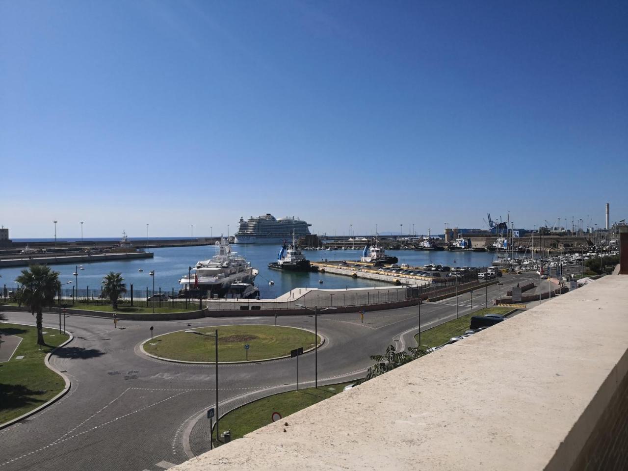 Casa Cavallotti - Modern Apartment Between Train Station And Port Civitavecchia Dış mekan fotoğraf